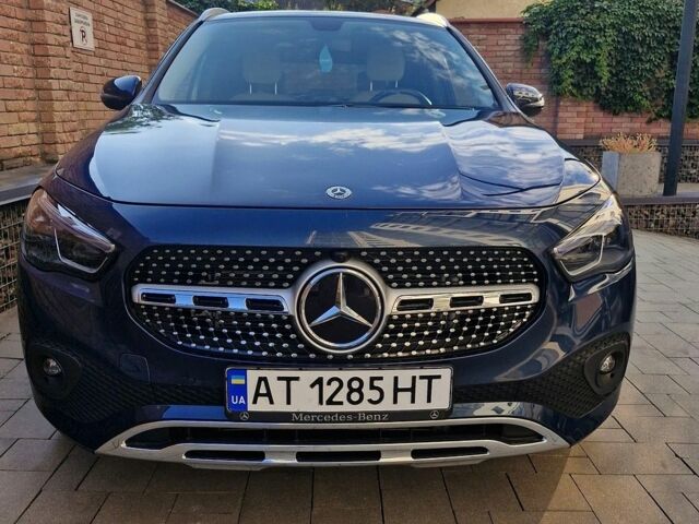 Синій Мерседес ГЛА-Клас, об'ємом двигуна 1.99 л та пробігом 70 тис. км за 32000 $, фото 1 на Automoto.ua