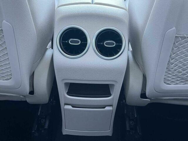 Синий Мерседес ГЛА-Класс, объемом двигателя 2 л и пробегом 27 тыс. км за 11000 $, фото 7 на Automoto.ua