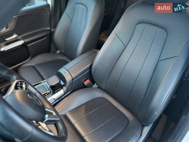 Белый Мерседес GLB-Class, объемом двигателя 1.99 л и пробегом 21 тыс. км за 28999 $, фото 41 на Automoto.ua