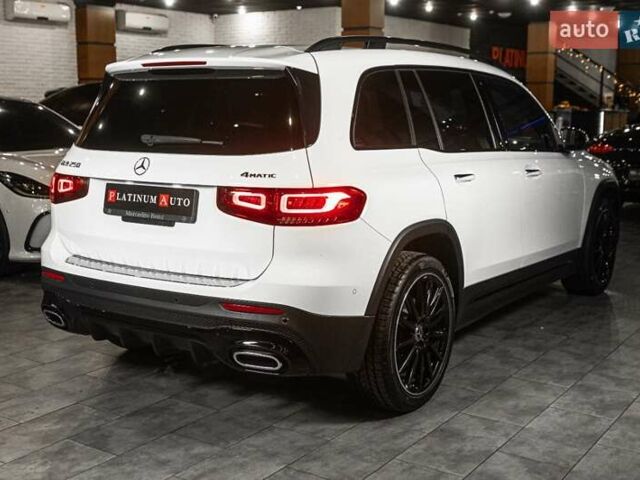 Білий Мерседес GLB-Class, об'ємом двигуна 1.99 л та пробігом 59 тис. км за 29900 $, фото 31 на Automoto.ua