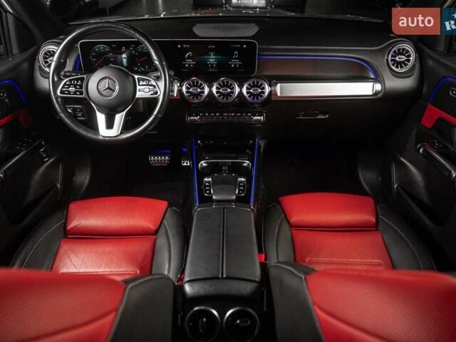 Білий Мерседес GLB-Class, об'ємом двигуна 1.99 л та пробігом 59 тис. км за 29900 $, фото 17 на Automoto.ua