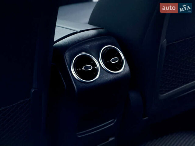 Білий Мерседес GLB-Class, об'ємом двигуна 1.99 л та пробігом 21 тис. км за 28999 $, фото 61 на Automoto.ua