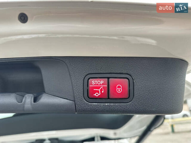 Белый Мерседес GLB-Class, объемом двигателя 1.99 л и пробегом 44 тыс. км за 34500 $, фото 23 на Automoto.ua