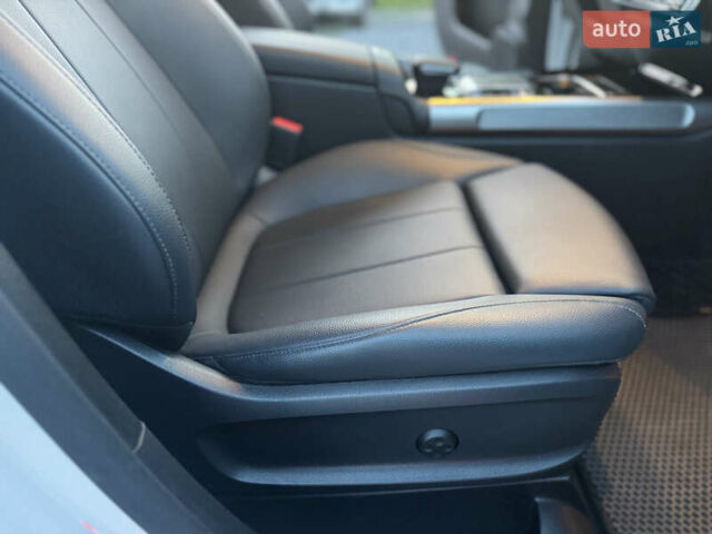 Белый Мерседес GLB-Class, объемом двигателя 1.99 л и пробегом 21 тыс. км за 28999 $, фото 46 на Automoto.ua