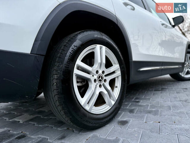 Білий Мерседес GLB-Class, об'ємом двигуна 1.99 л та пробігом 21 тис. км за 28999 $, фото 30 на Automoto.ua