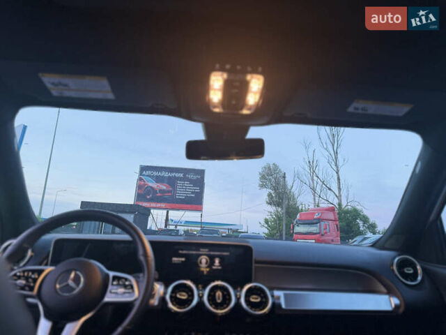 Белый Мерседес GLB-Class, объемом двигателя 1.99 л и пробегом 21 тыс. км за 28999 $, фото 50 на Automoto.ua