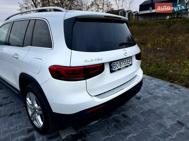 Білий Мерседес GLB-Class, об'ємом двигуна 1.99 л та пробігом 21 тис. км за 28999 $, фото 31 на Automoto.ua
