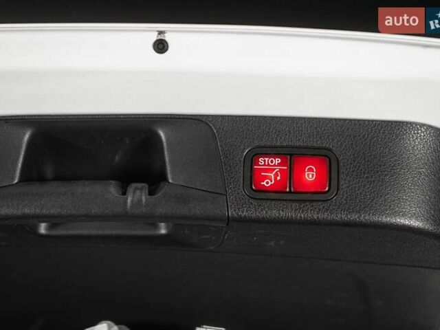 Білий Мерседес GLB-Class, об'ємом двигуна 1.99 л та пробігом 59 тис. км за 29900 $, фото 8 на Automoto.ua