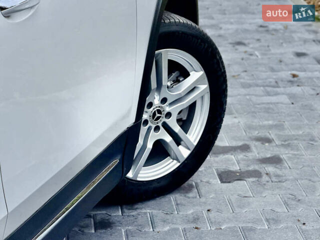 Білий Мерседес GLB-Class, об'ємом двигуна 1.99 л та пробігом 21 тис. км за 28999 $, фото 29 на Automoto.ua