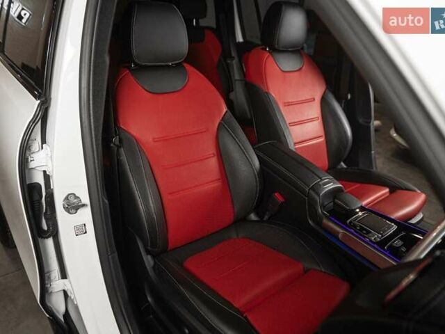 Білий Мерседес GLB-Class, об'ємом двигуна 1.99 л та пробігом 59 тис. км за 29900 $, фото 3 на Automoto.ua