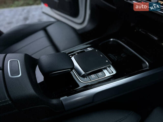 Білий Мерседес GLB-Class, об'ємом двигуна 1.99 л та пробігом 21 тис. км за 28999 $, фото 78 на Automoto.ua