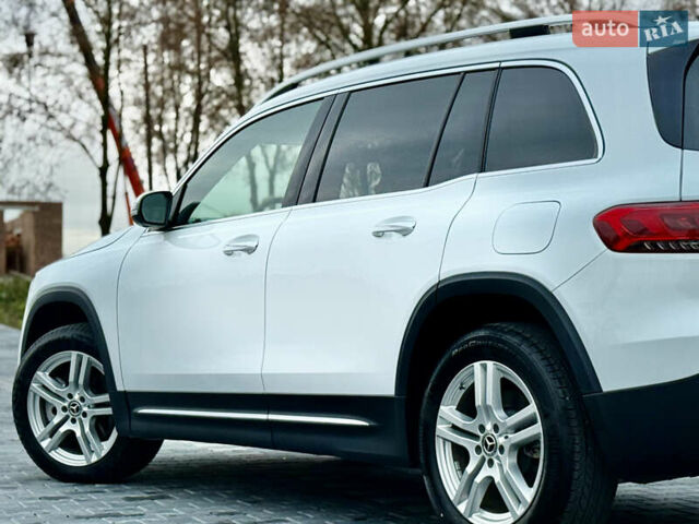 Білий Мерседес GLB-Class, об'ємом двигуна 1.99 л та пробігом 21 тис. км за 28999 $, фото 37 на Automoto.ua