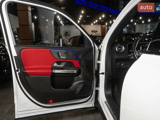 Білий Мерседес GLB-Class, об'ємом двигуна 1.99 л та пробігом 59 тис. км за 29900 $, фото 58 на Automoto.ua