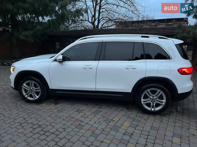 Білий Мерседес GLB-Class, об'ємом двигуна 2 л та пробігом 100 тис. км за 28900 $, фото 3 на Automoto.ua