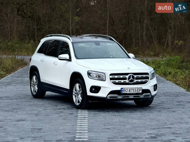 Білий Мерседес GLB-Class, об'ємом двигуна 1.99 л та пробігом 21 тис. км за 28999 $, фото 1 на Automoto.ua