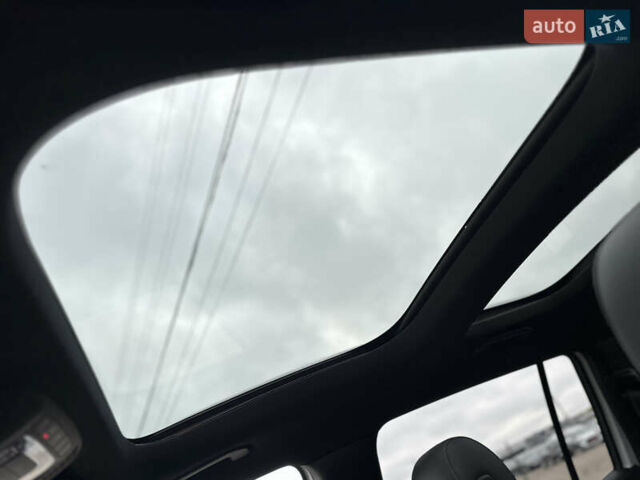 Белый Мерседес GLB-Class, объемом двигателя 1.99 л и пробегом 44 тыс. км за 34500 $, фото 19 на Automoto.ua