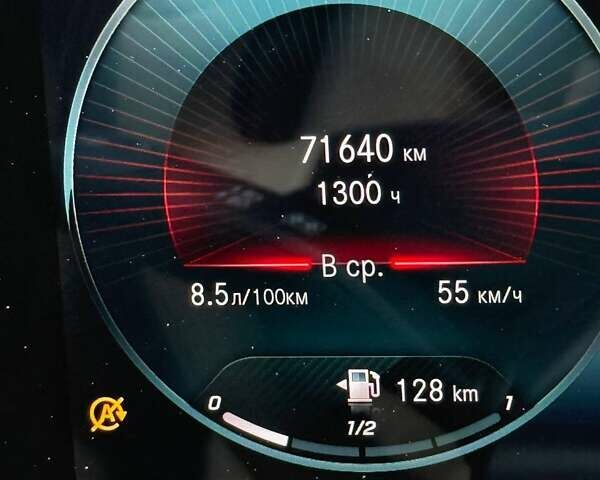 Белый Мерседес GLB-Class, объемом двигателя 1.99 л и пробегом 71 тыс. км за 36500 $, фото 12 на Automoto.ua