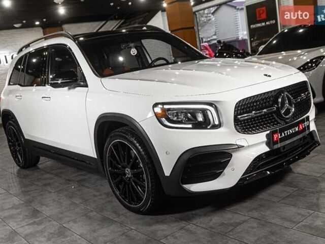 Білий Мерседес GLB-Class, об'ємом двигуна 1.99 л та пробігом 59 тис. км за 29900 $, фото 30 на Automoto.ua