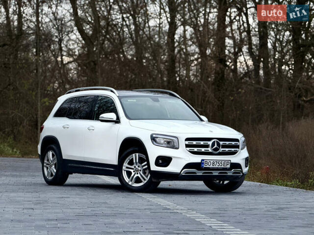 Білий Мерседес GLB-Class, об'ємом двигуна 1.99 л та пробігом 21 тис. км за 28999 $, фото 8 на Automoto.ua
