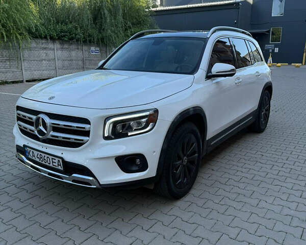 Білий Мерседес GLB-Class, об'ємом двигуна 1.99 л та пробігом 51 тис. км за 33000 $, фото 19 на Automoto.ua
