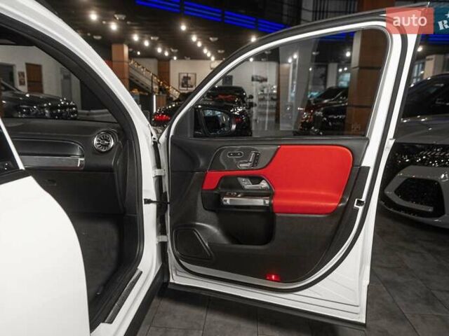 Білий Мерседес GLB-Class, об'ємом двигуна 1.99 л та пробігом 59 тис. км за 29900 $, фото 10 на Automoto.ua