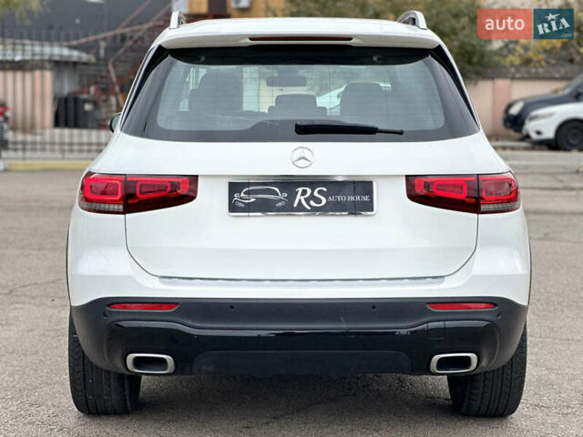 Белый Мерседес GLB-Class, объемом двигателя 1.99 л и пробегом 44 тыс. км за 34500 $, фото 7 на Automoto.ua