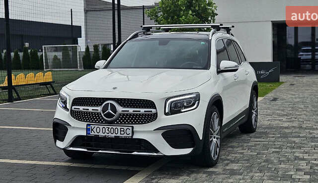Білий Мерседес GLB-Class, об'ємом двигуна 1.99 л та пробігом 109 тис. км за 33700 $, фото 3 на Automoto.ua