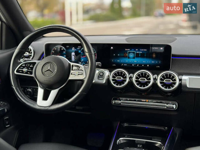 Белый Мерседес GLB-Class, объемом двигателя 2 л и пробегом 84 тыс. км за 30900 $, фото 22 на Automoto.ua