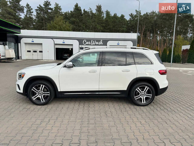 Белый Мерседес GLB-Class, объемом двигателя 2 л и пробегом 84 тыс. км за 30900 $, фото 14 на Automoto.ua