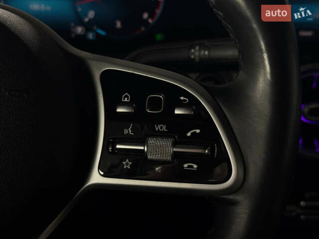 Белый Мерседес GLB-Class, объемом двигателя 2 л и пробегом 84 тыс. км за 30900 $, фото 30 на Automoto.ua