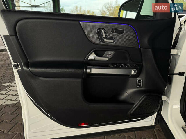 Белый Мерседес GLB-Class, объемом двигателя 2 л и пробегом 84 тыс. км за 30900 $, фото 25 на Automoto.ua