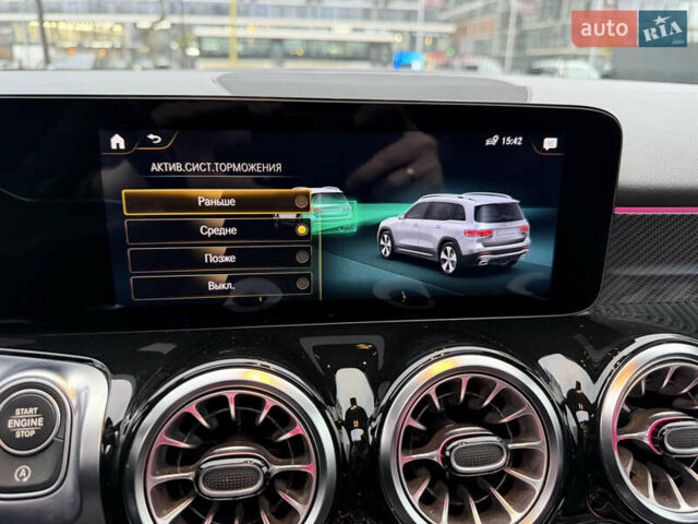 Білий Мерседес GLB-Class, об'ємом двигуна 2 л та пробігом 52 тис. км за 32000 $, фото 66 на Automoto.ua