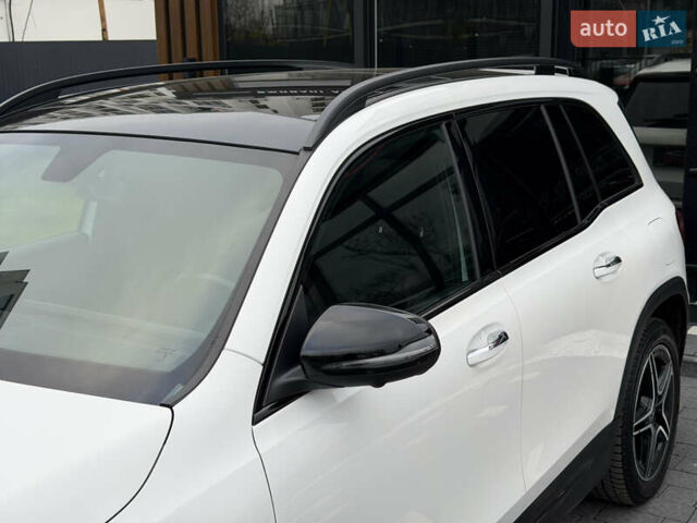 Білий Мерседес GLB-Class, об'ємом двигуна 2 л та пробігом 52 тис. км за 32000 $, фото 15 на Automoto.ua