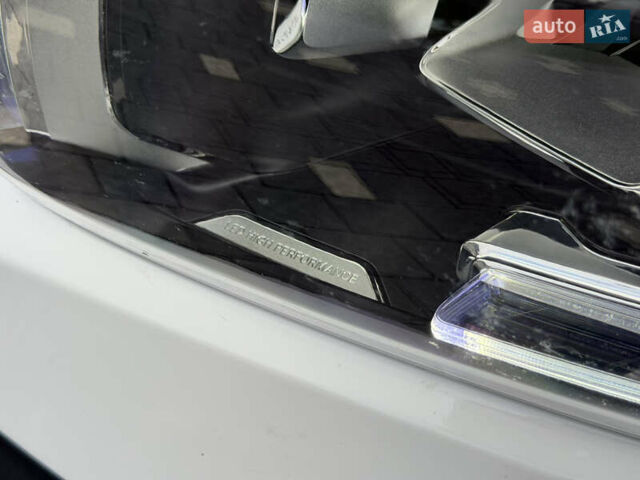 Білий Мерседес GLB-Class, об'ємом двигуна 2 л та пробігом 52 тис. км за 32000 $, фото 14 на Automoto.ua