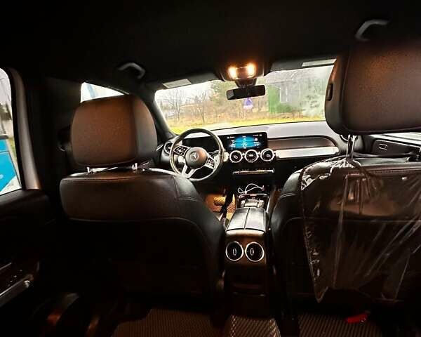 Белый Мерседес GLB-Class, объемом двигателя 2 л и пробегом 25 тыс. км за 37500 $, фото 27 на Automoto.ua