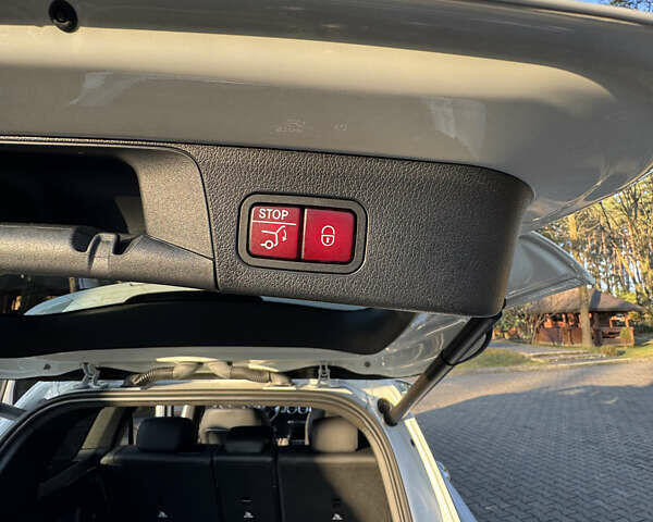 Белый Мерседес GLB-Class, объемом двигателя 1.99 л и пробегом 70 тыс. км за 29900 $, фото 30 на Automoto.ua