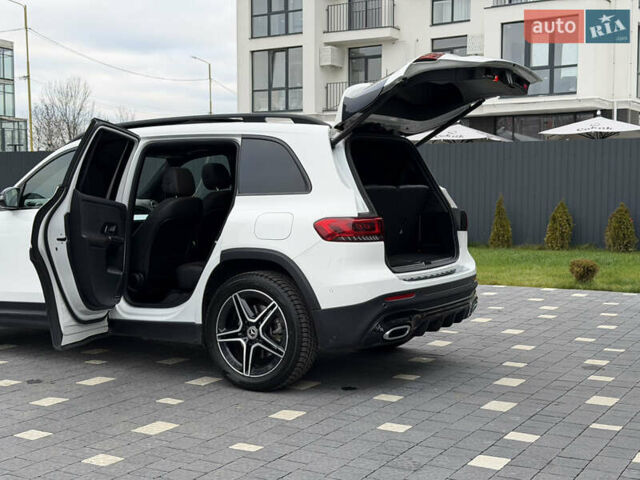 Білий Мерседес GLB-Class, об'ємом двигуна 2 л та пробігом 52 тис. км за 32000 $, фото 70 на Automoto.ua