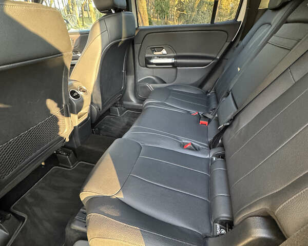 Белый Мерседес GLB-Class, объемом двигателя 1.99 л и пробегом 70 тыс. км за 29900 $, фото 16 на Automoto.ua