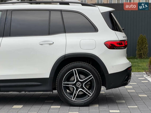 Білий Мерседес GLB-Class, об'ємом двигуна 2 л та пробігом 52 тис. км за 32000 $, фото 4 на Automoto.ua