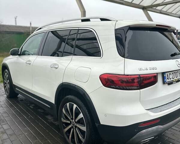 Белый Мерседес GLB-Class, объемом двигателя 2 л и пробегом 25 тыс. км за 37500 $, фото 15 на Automoto.ua