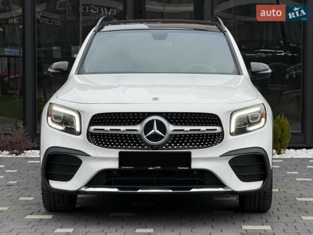 Білий Мерседес GLB-Class, об'ємом двигуна 2 л та пробігом 52 тис. км за 32000 $, фото 2 на Automoto.ua