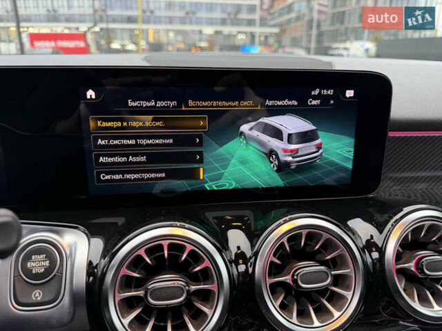 Білий Мерседес GLB-Class, об'ємом двигуна 2 л та пробігом 52 тис. км за 32000 $, фото 65 на Automoto.ua