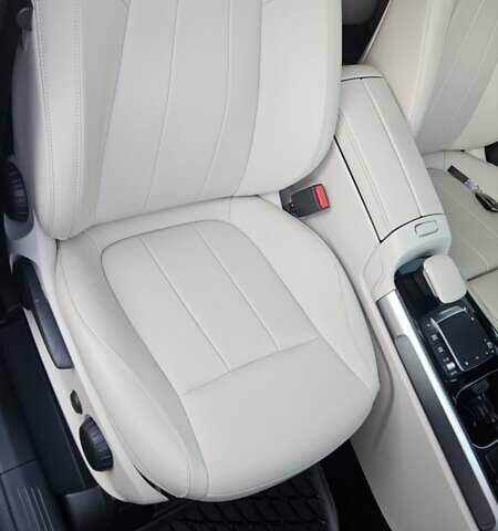 Белый Мерседес GLB-Class, объемом двигателя 1.99 л и пробегом 28 тыс. км за 32500 $, фото 25 на Automoto.ua