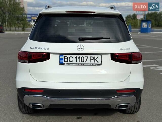 Білий Мерседес GLB-Class, об'ємом двигуна 1.95 л та пробігом 31 тис. км за 39900 $, фото 7 на Automoto.ua