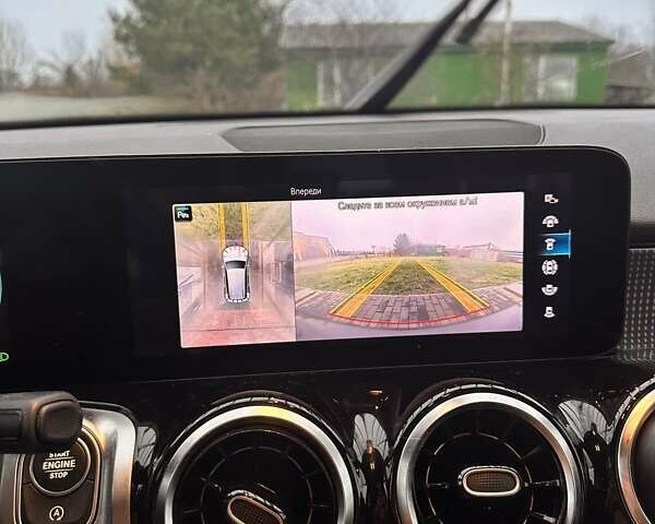 Белый Мерседес GLB-Class, объемом двигателя 2 л и пробегом 25 тыс. км за 37500 $, фото 2 на Automoto.ua