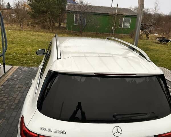 Белый Мерседес GLB-Class, объемом двигателя 2 л и пробегом 25 тыс. км за 37500 $, фото 13 на Automoto.ua