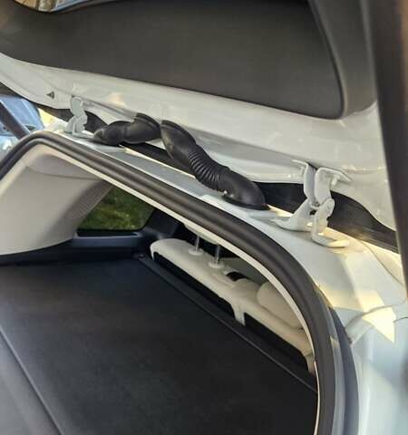 Белый Мерседес GLB-Class, объемом двигателя 1.99 л и пробегом 28 тыс. км за 32500 $, фото 8 на Automoto.ua