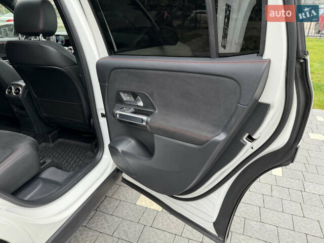 Білий Мерседес GLB-Class, об'ємом двигуна 2 л та пробігом 52 тис. км за 32000 $, фото 40 на Automoto.ua