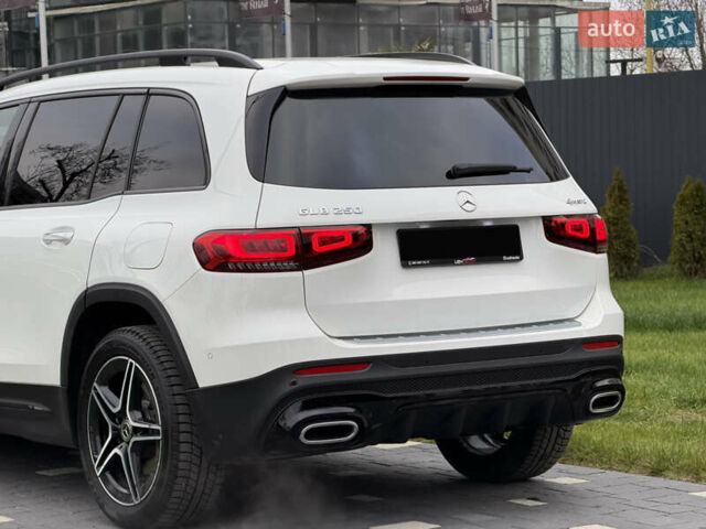 Білий Мерседес GLB-Class, об'ємом двигуна 2 л та пробігом 52 тис. км за 32000 $, фото 20 на Automoto.ua