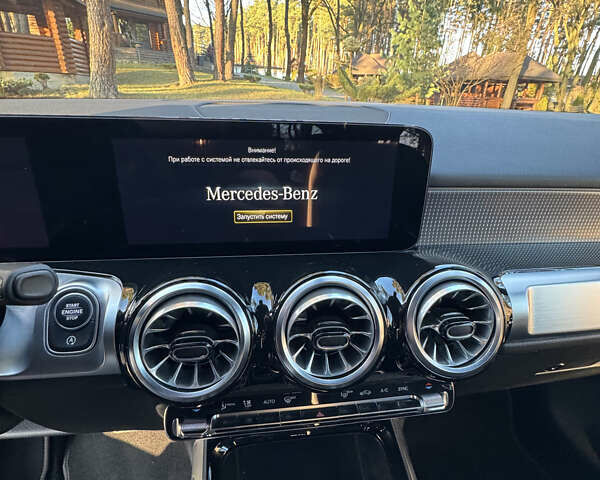 Белый Мерседес GLB-Class, объемом двигателя 1.99 л и пробегом 70 тыс. км за 29900 $, фото 21 на Automoto.ua